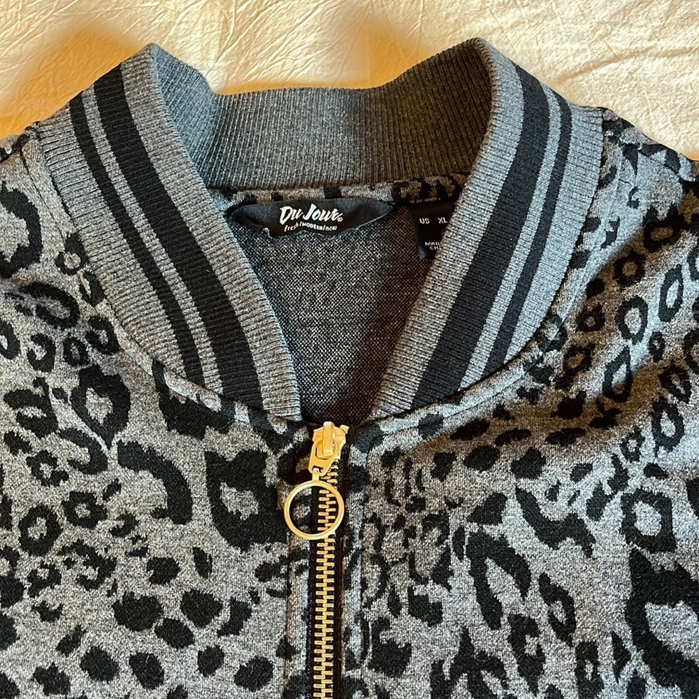 Du Jour Animal Print Bomber Sweater Jacket with Striped Rib Knit Trim Size XL - Picture 3 of 11